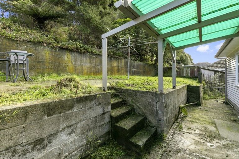 Photo of property in 149 Wellington Road, Wainuiomata, Lower Hutt, 5014