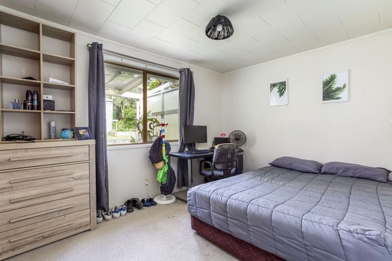 Photo of property in 17 Rautawhiri Road, Helensville, 0800