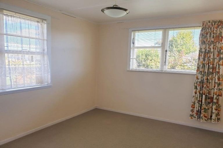 Photo of property in 63 Cottrell Crescent, Onekawa, Napier, 4110