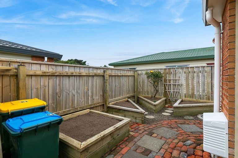 Photo of property in 13 Pohutukawa Grove, Titahi Bay, Porirua, 5022