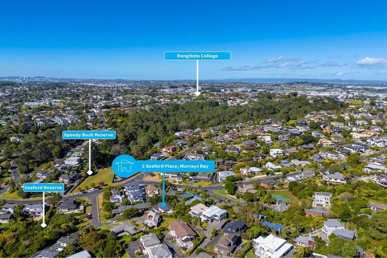 Photo of property in 2 Seaford Place, Murrays Bay, Auckland, 0630