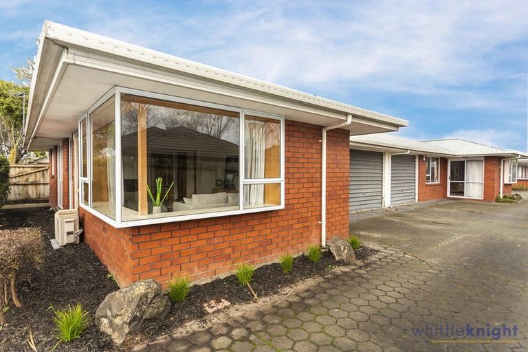 Photo of property in 97 Mandeville Street, Riccarton, Christchurch, 8011