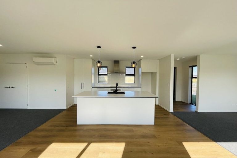 Photo of property in 8 Ned Place, Halswell, Christchurch, 8025