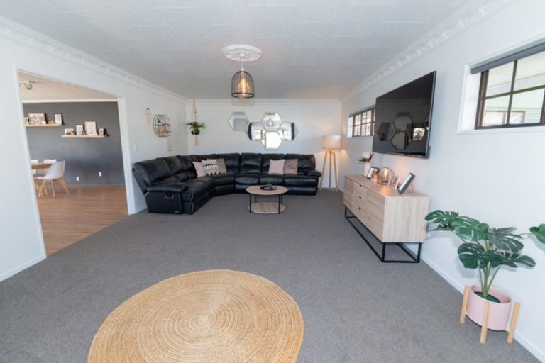 Photo of property in 42 Kenmare Street, Alexandra, 9320