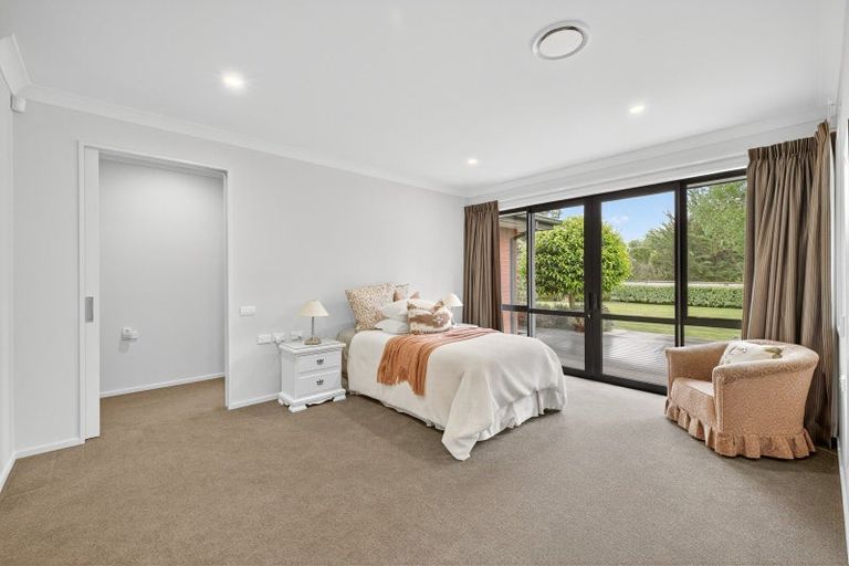 Photo of property in 75 Huntingdon Drive, Rangiora, 7400