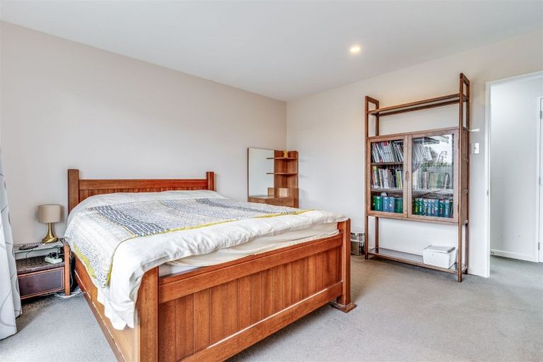 Photo of property in 17 Dunaverty Place, Broomfield, Christchurch, 8042