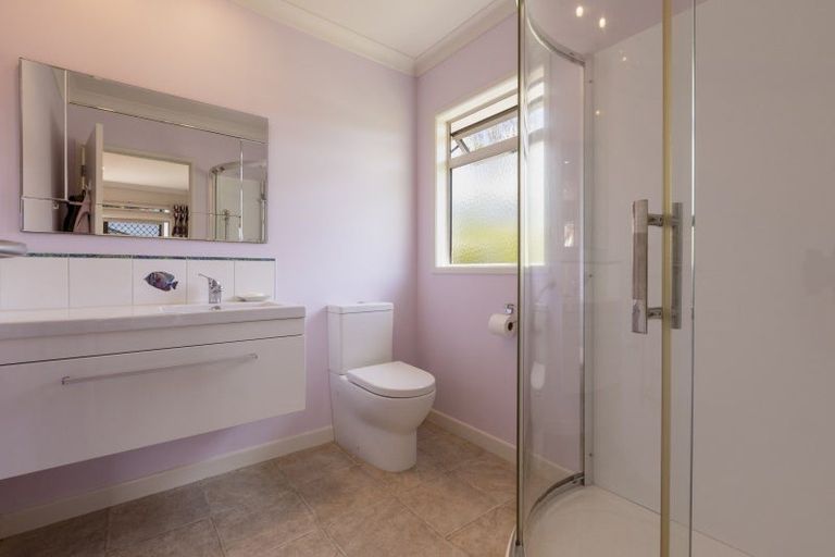 Photo of property in 10 Rochfort Street, Otane, 4202