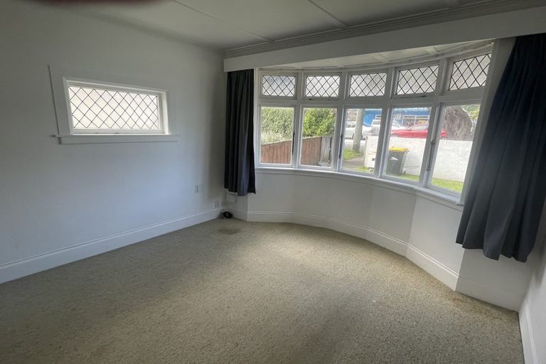 Photo of property in 354 The Parade, Island Bay, Wellington, 6023