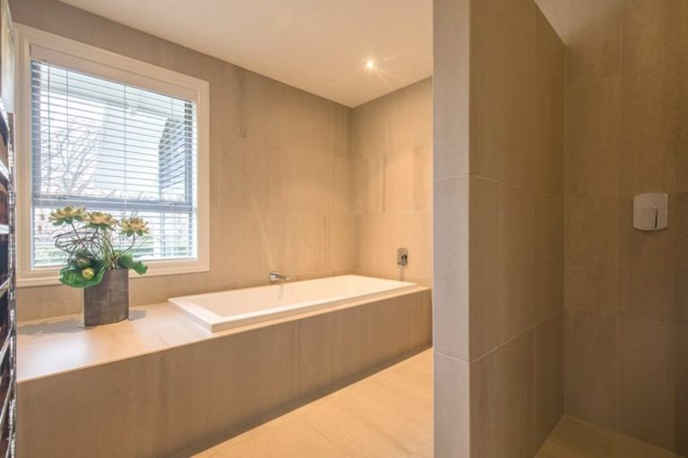 Photo of property in 9 Hollyhock Lane, Wanaka, 9305