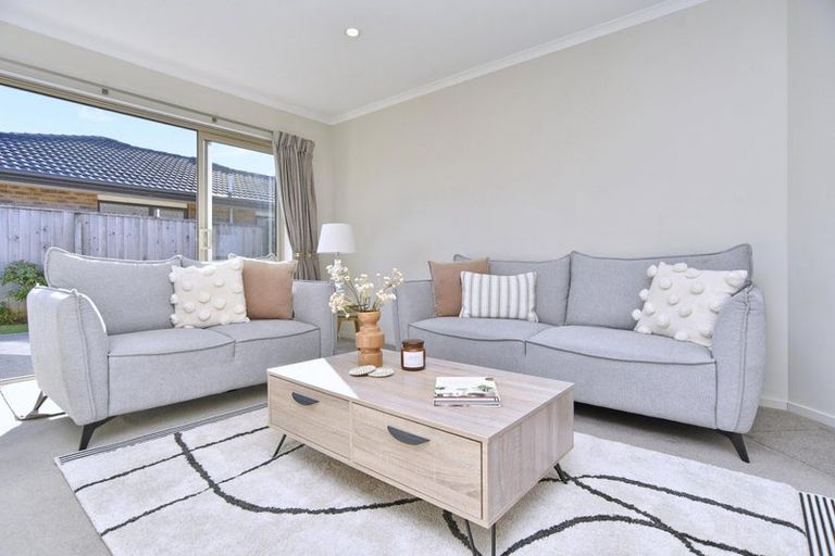 Photo of property in 3 Reeves Road, Rangiora, 7400