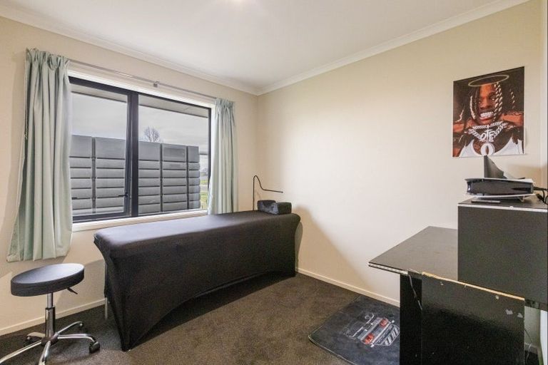 Photo of property in 92 Belgrove Drive, Waipukurau, 4200