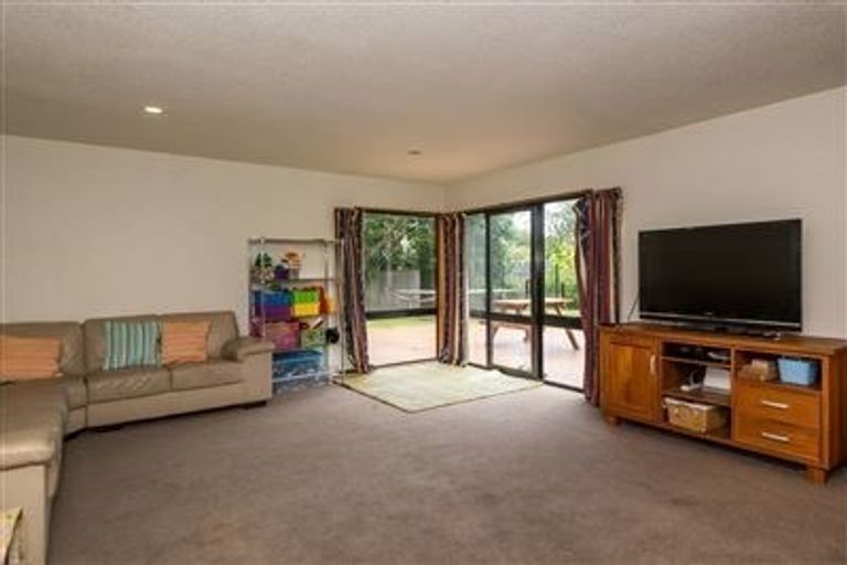 Photo of property in 27 Tucson Place, Burwood, Christchurch, 8061