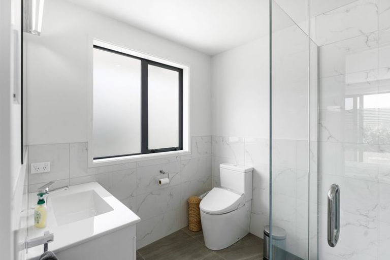 Photo of property in 12 Morepork Drive, Waikanae, 5036