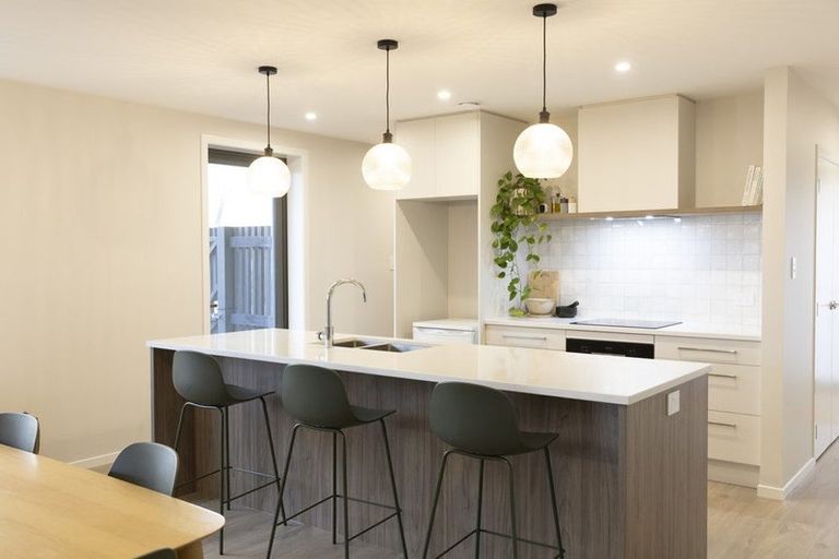 Photo of property in 2/17 Rawhiti Avenue, New Brighton, Christchurch, 8083