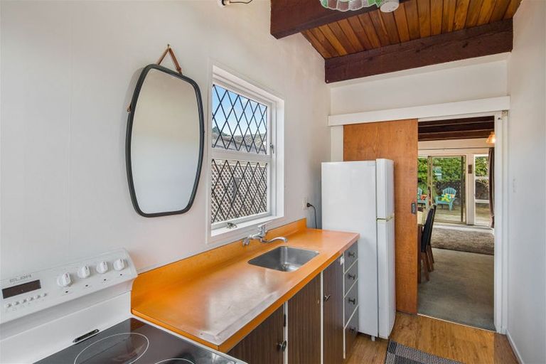 Photo of property in 20f1 Frankmoore Avenue, Johnsonville, Wellington, 6037