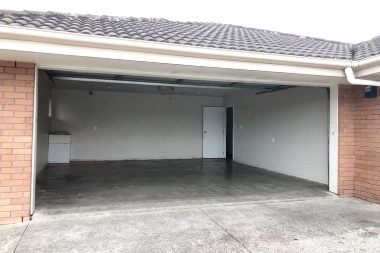 Photo of property in 36 Liddesdale Place, Papakura, 2110