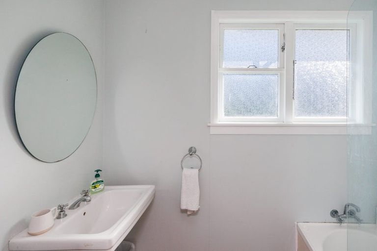 Photo of property in 3 Ilford Place, Awapuni, Palmerston North, 4412