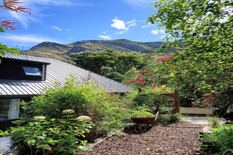 Photo of property in 16 Zephyr Terrace, Governors Bay, 8971