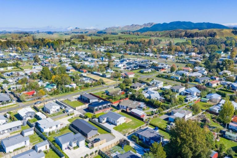 Photo of property in 7d Lawrence Street, Otane, 4202