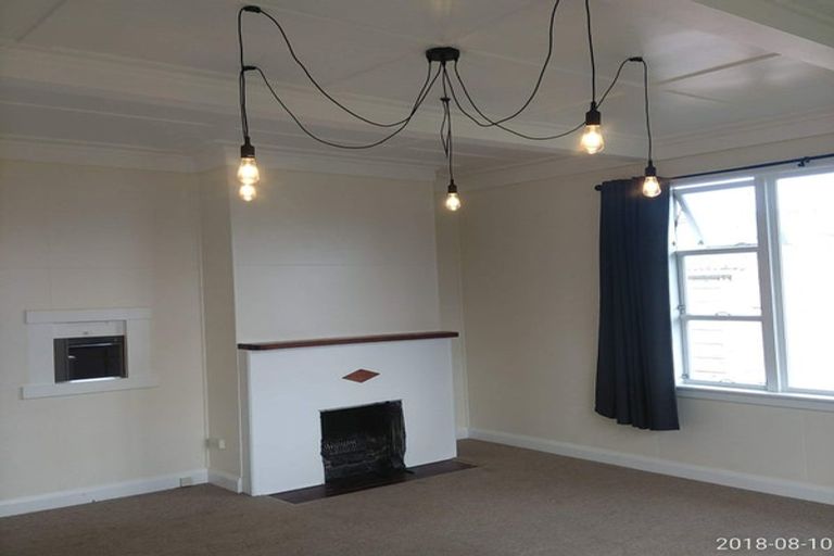Photo of property in 159 Egmont Street, Patea, 4520
