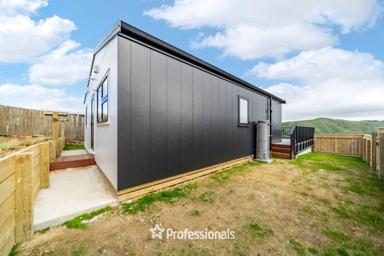 Photo of property in 28a Kaitangata Crescent, Kelson, Lower Hutt, 5010