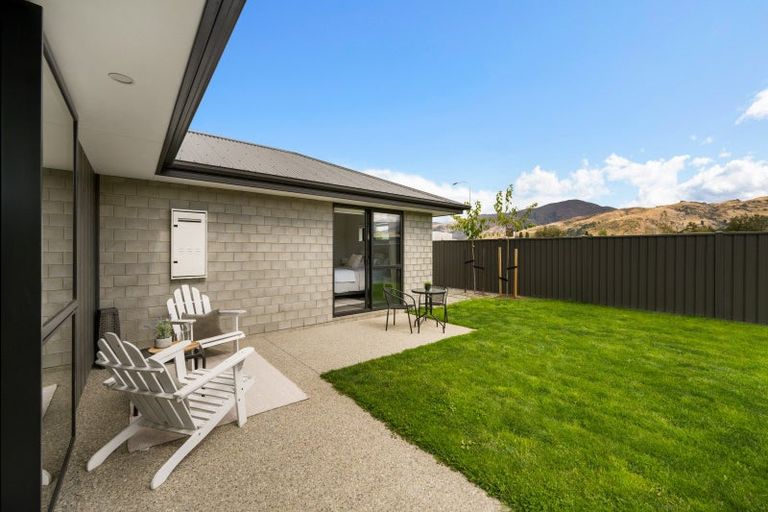 Photo of property in 13 Phoenix Place, Cromwell, 9310