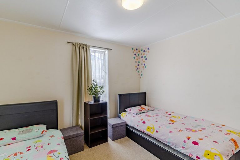 Photo of property in 12 Glamorgan Avenue, Tamatea, Napier, 4112