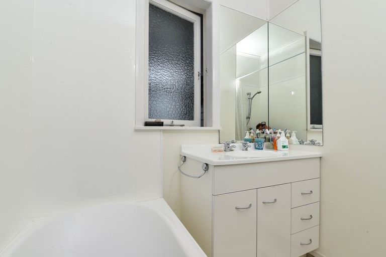 Photo of property in 69 Campbell Street, Frankton, Hamilton, 3204