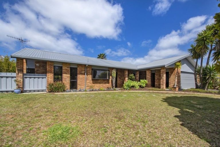 Photo of property in 53 George Point Road, Onerahi, Whangarei, 0110
