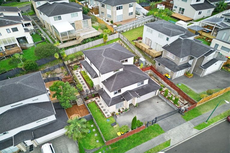 Photo of property in 21 San Prospero Crescent, Henderson, Auckland, 0612