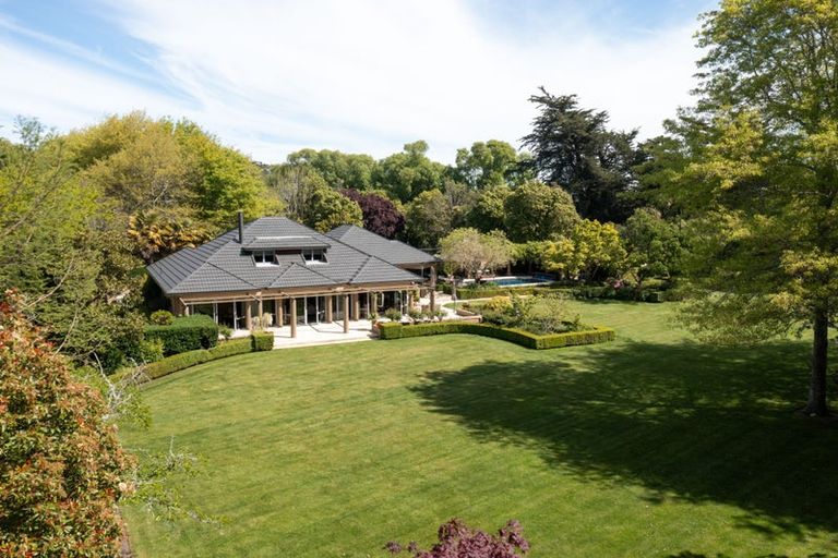 Photo of property in 236 Cashmere Road, Hoon Hay, Christchurch, 8025