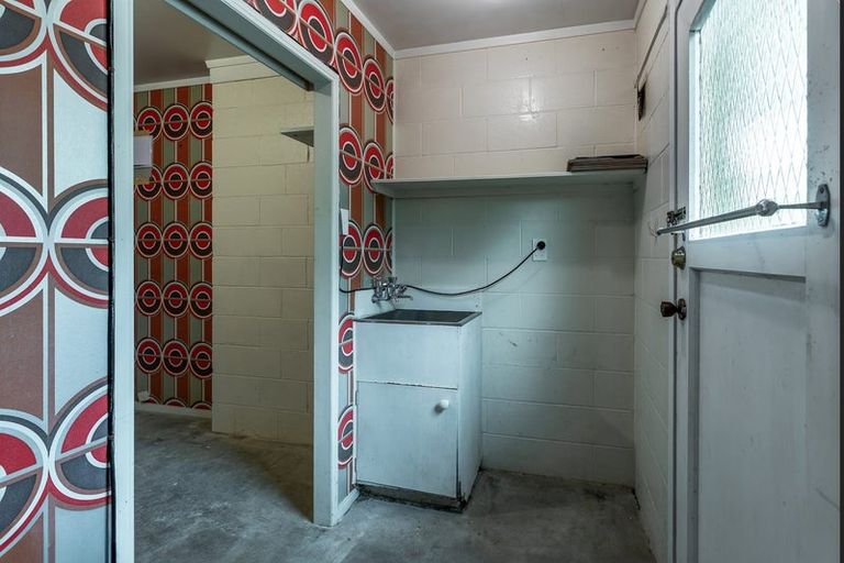 Photo of property in 2/3 Akehurst Avenue, New Lynn, Auckland, 0600