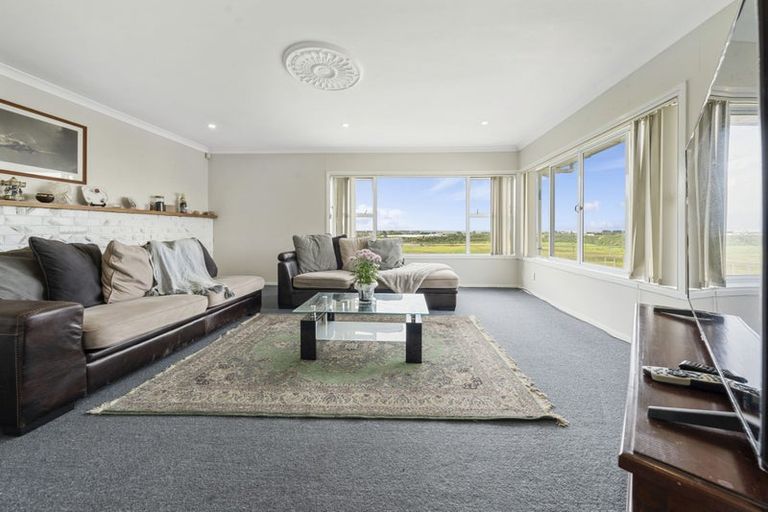 Photo of property in 15 Prangley Avenue, Mangere, Auckland, 2022
