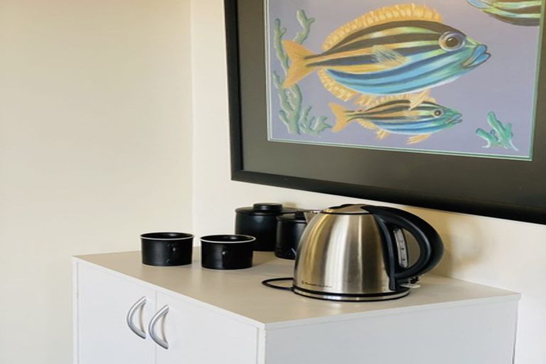 Photo of property in 243 Hobsonville Road, Hobsonville, Auckland, 0618