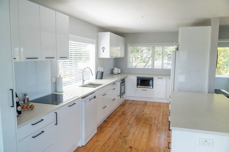 Photo of property in 14 Dawson Road, Snells Beach, 0920