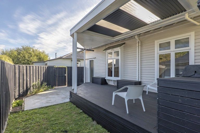 Photo of property in 229 Geraldine Street, Edgeware, Christchurch, 8013