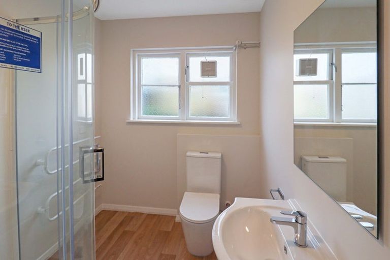 Photo of property in 2 Argyle Grove, Trentham, Upper Hutt, 5018