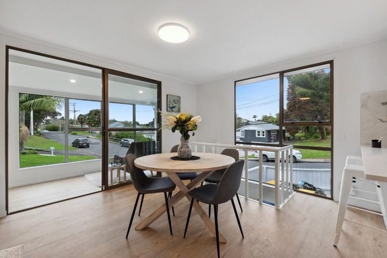 Photo of property in 1/16 Hogans Road, Glenfield, Auckland, 0629