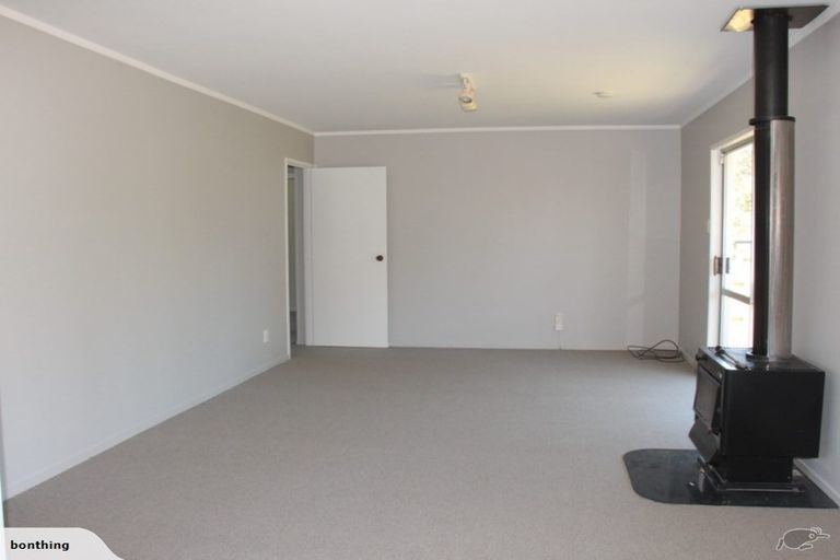 Photo of property in 11 Glenbury Place, Massey, Auckland, 0614