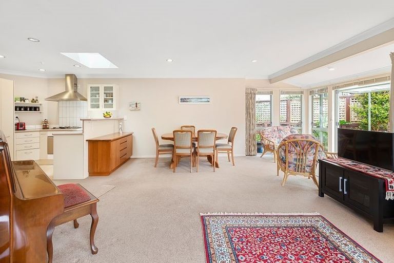 Photo of property in Boxhill Close, 33f2 Box Hill, Khandallah, Wellington, 6035