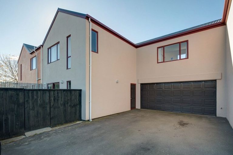 Photo of property in 74 Matipo Street, Riccarton, Christchurch, 8041