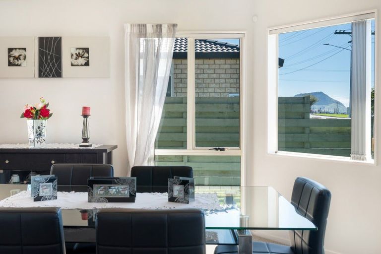 Photo of property in 28 Ngahere Street, Otumoetai, Tauranga, 3110