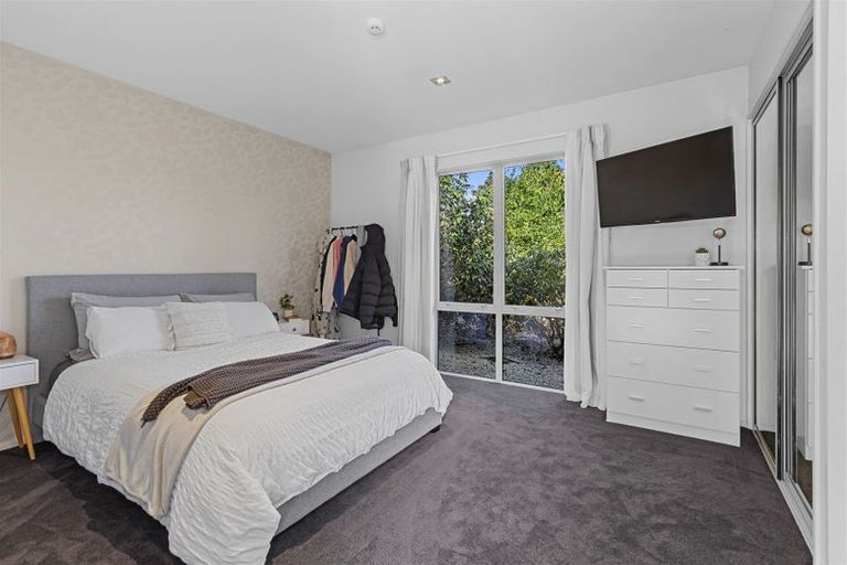 Photo of property in 97e Englefield Road, Northwood, Christchurch, 8051