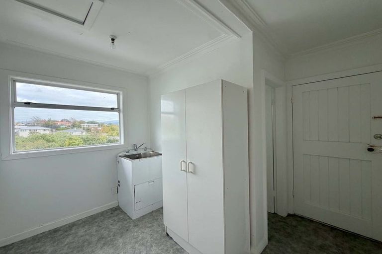 Photo of property in 60 Ballance Street, Lower Vogeltown, New Plymouth, 4310
