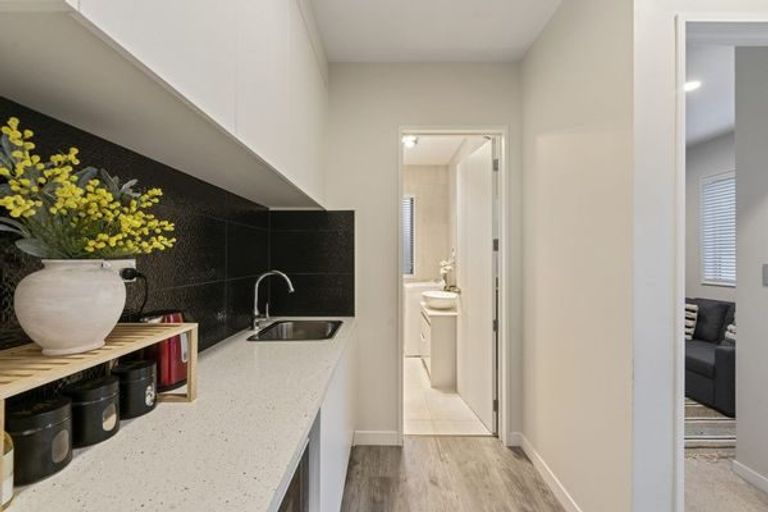 Photo of property in 4 Corveen Road, Flat Bush, Auckland, 2019