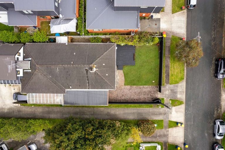 Photo of property in 1/12 Miro Street, New Lynn, Auckland, 0600