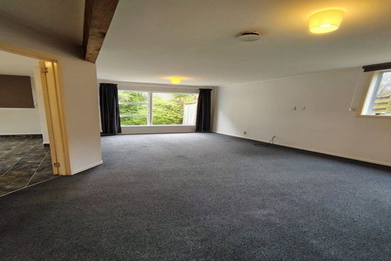 Photo of property in 121 Oreil Avenue, West Harbour, Auckland, 0618