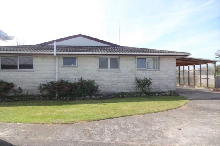 Photo of property in 2 Powick Street, Westport, 7825