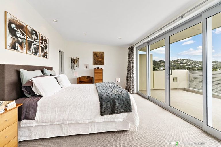 Photo of property in 61 Burnham Street, Seatoun, Wellington, 6022