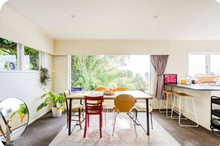 Photo of property in 24 Upton Terrace, Thorndon, Wellington, 6011